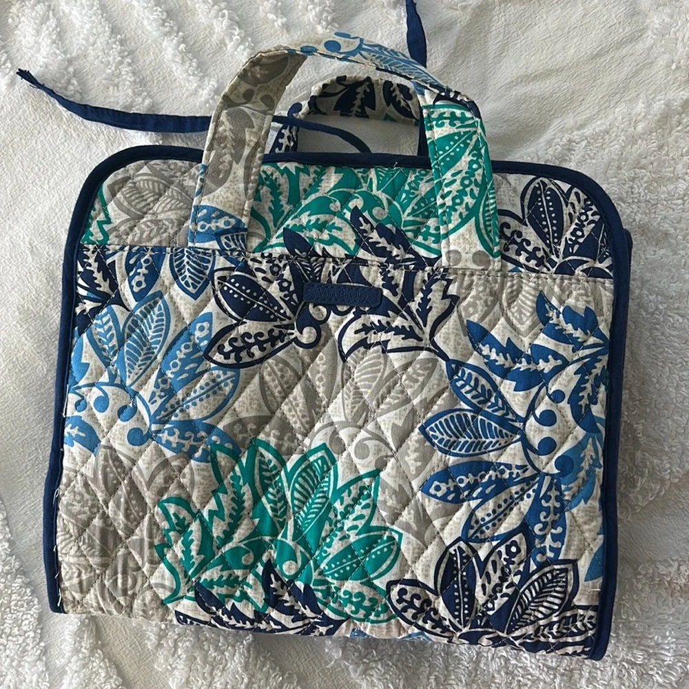 Vera Bradley Hanging Travel Cosmetic Organizer Bag Folding